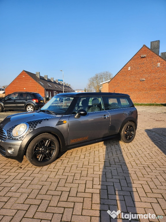 Mini Cooper clubman