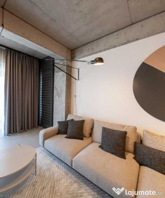 Vedere la mare apartament deosebit mobilat lux chirie termen