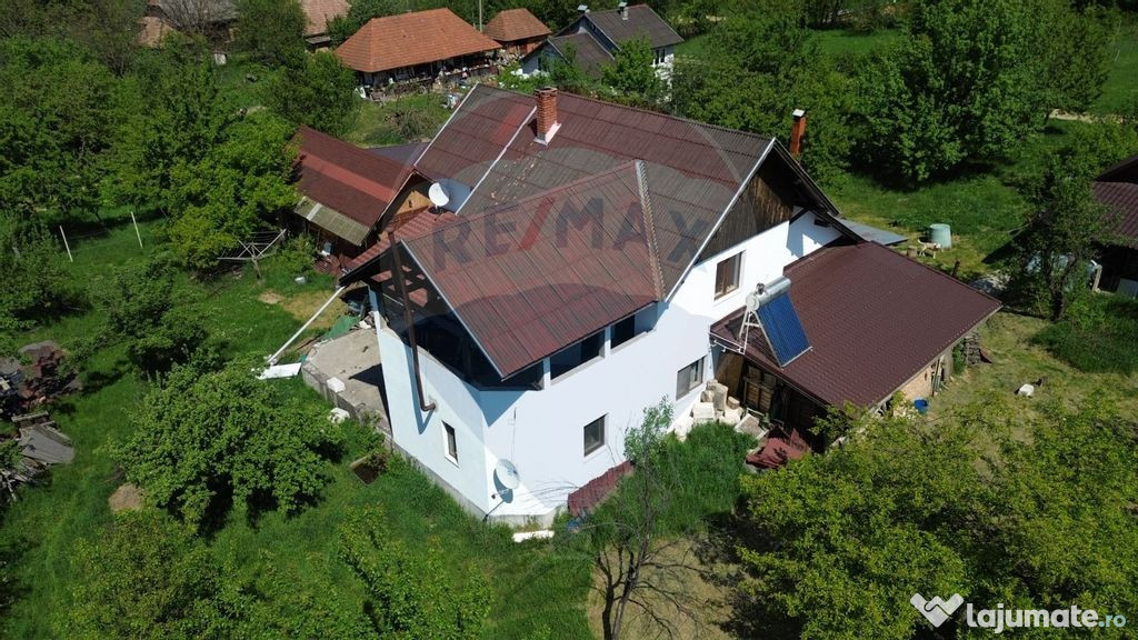 Casă de vânzare în Dănești