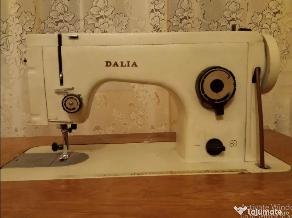 Vand masina de cusut Dalia noua