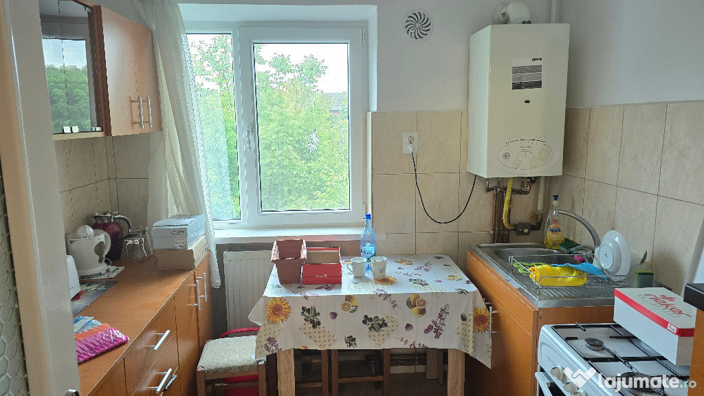 Vand apartament 2 camere in Deva, zona Zamfirescu (Pacii),
