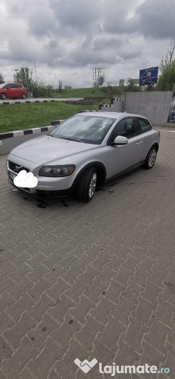 Vând Volvo C30 înmatriculată