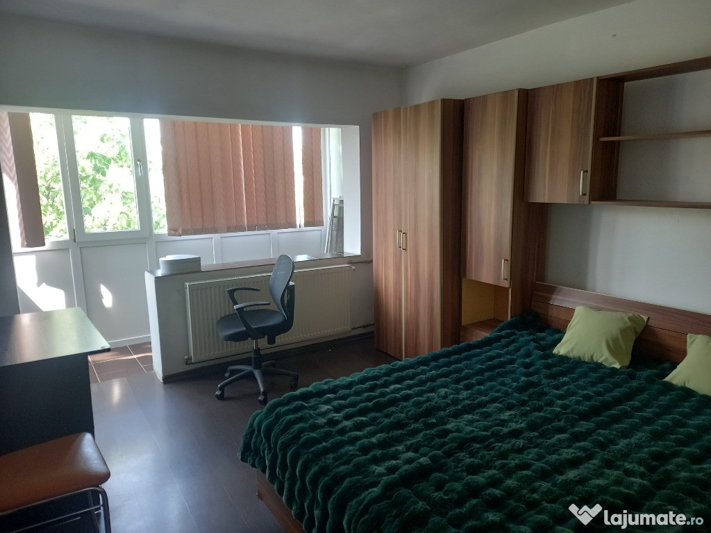 Închiriez apartament cu 2 camere, zona Bucovina