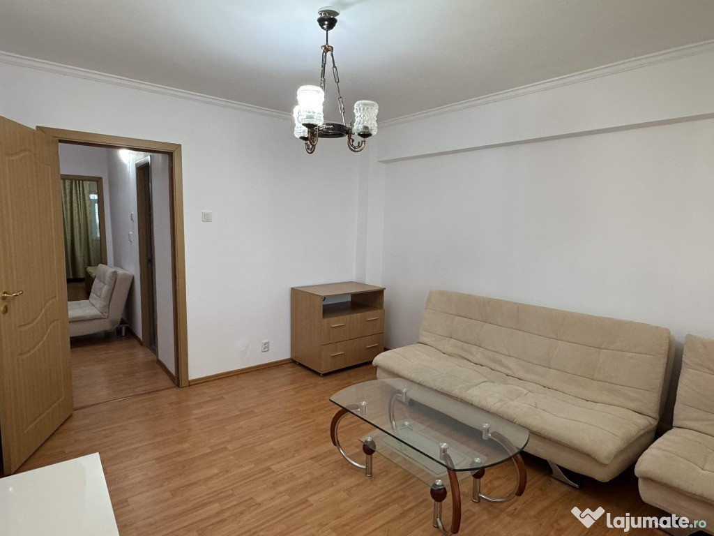 3 cam, decomandat, 80 mp., etaj 6, cu lift, CAM-uri - zona centrala