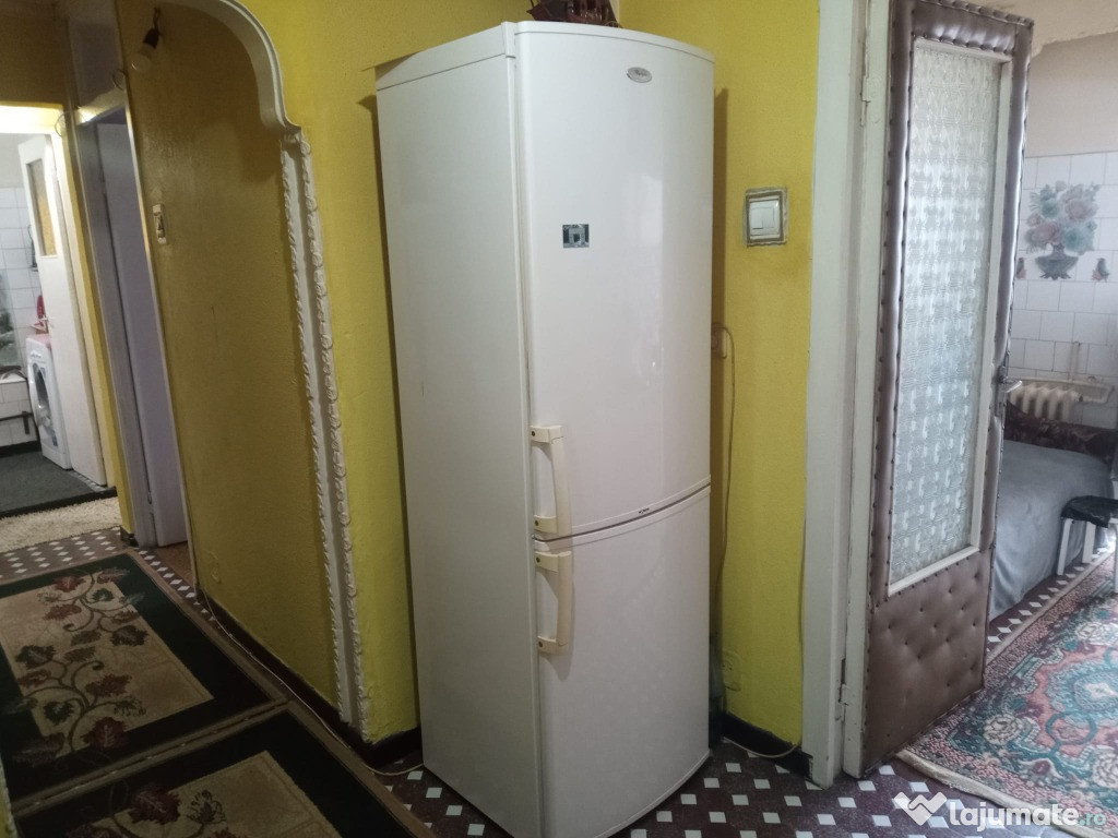 Apartament 3 camere, Ostroveni