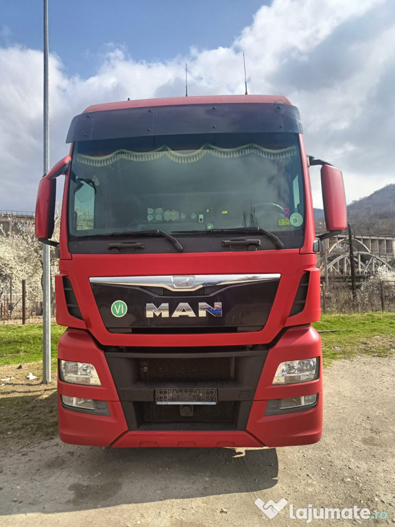 Camion Man rulat pe comunitate