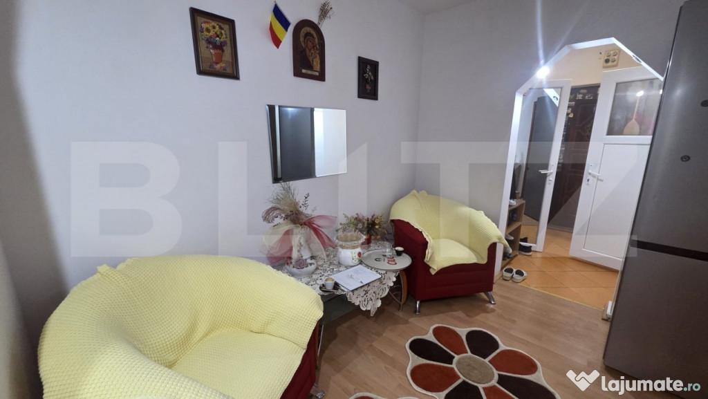 Apartament de vanzare, cu 2 camere, 45 mp, Brazda, zona Simp