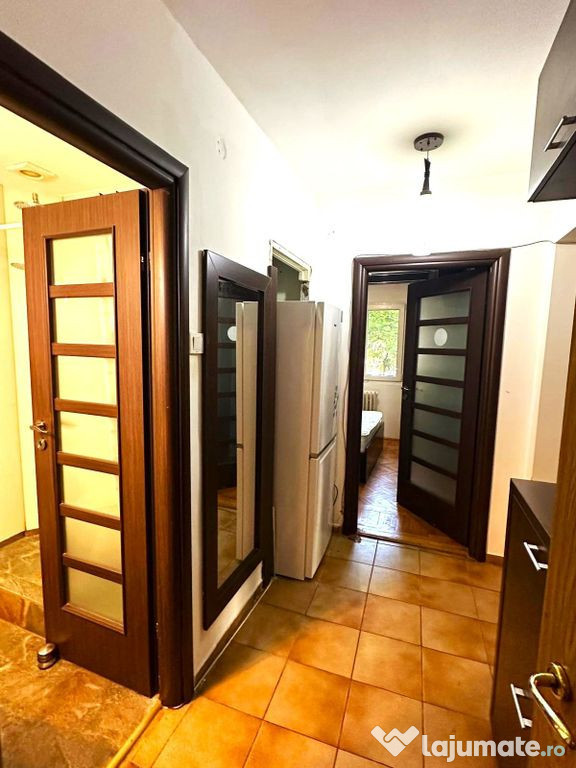 Apartament cu 2 camere decomandat – gata să devină ??...