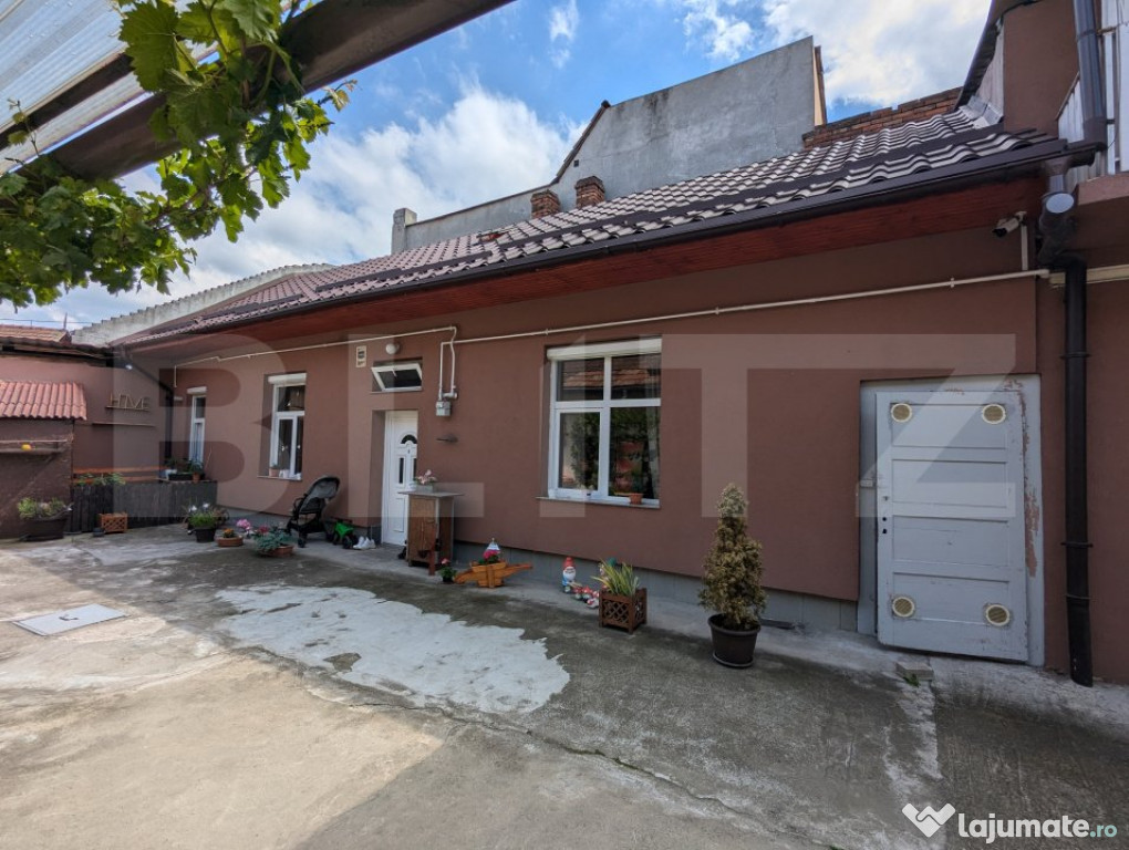 Casa in curte comuna, 2 camere, 54 mp, renovat complet in 20