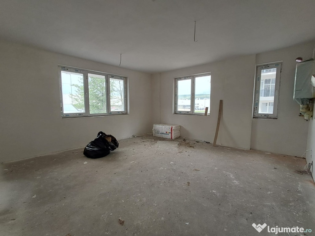 Spatiu comercial la parter in suprafata 59 mp in zona VIVO