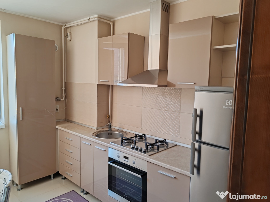 Apartament 2 camere de închiriat