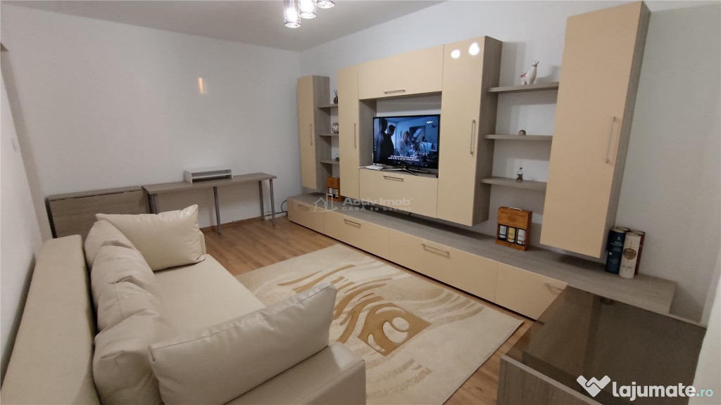 3 Camere, Sudului, 70 mp, Parcare