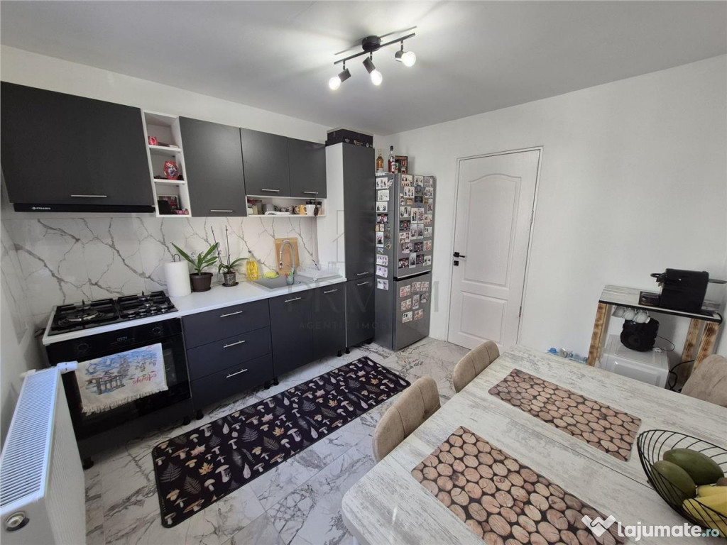 Simion Barnutiu - 2 Camere - Etaj 1 - Renovat - Boxa in CF -