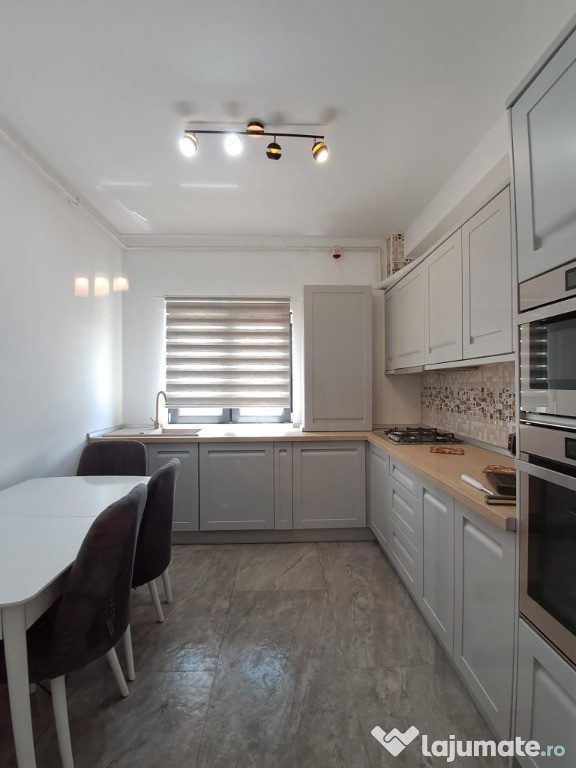 Apartament 3 camere 57 mp,et.1, parcare Apahida