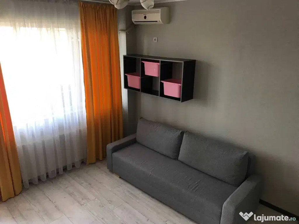 Garsoniera mare, terasa si balcon, parcare, centrala, str. Aurel Persu