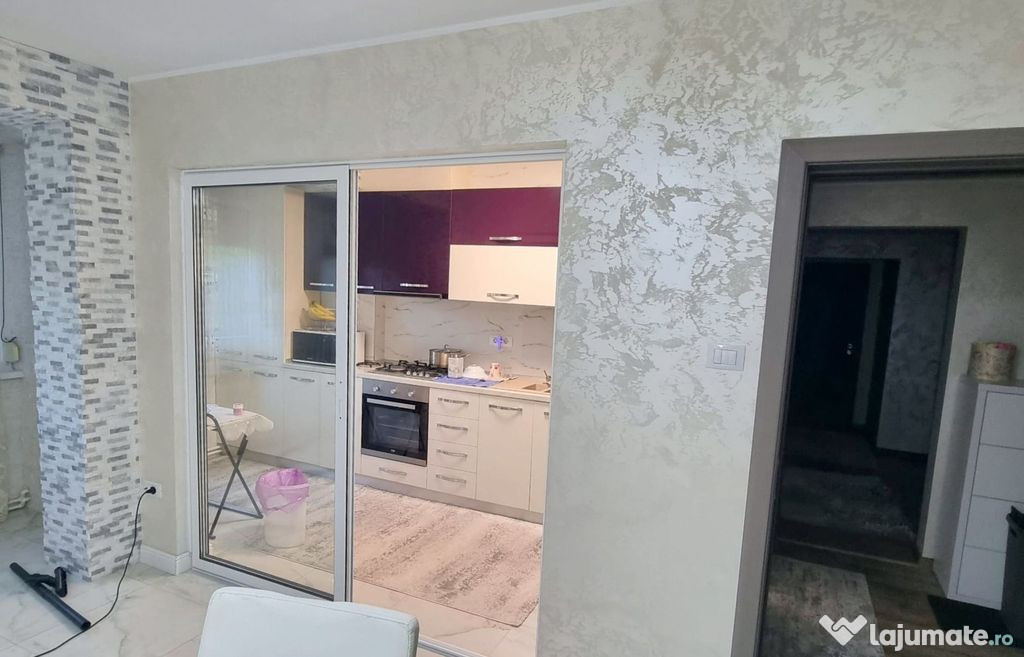 De inchiriat - 3 camere, Tiglina 1, zona Palatul de Justitie