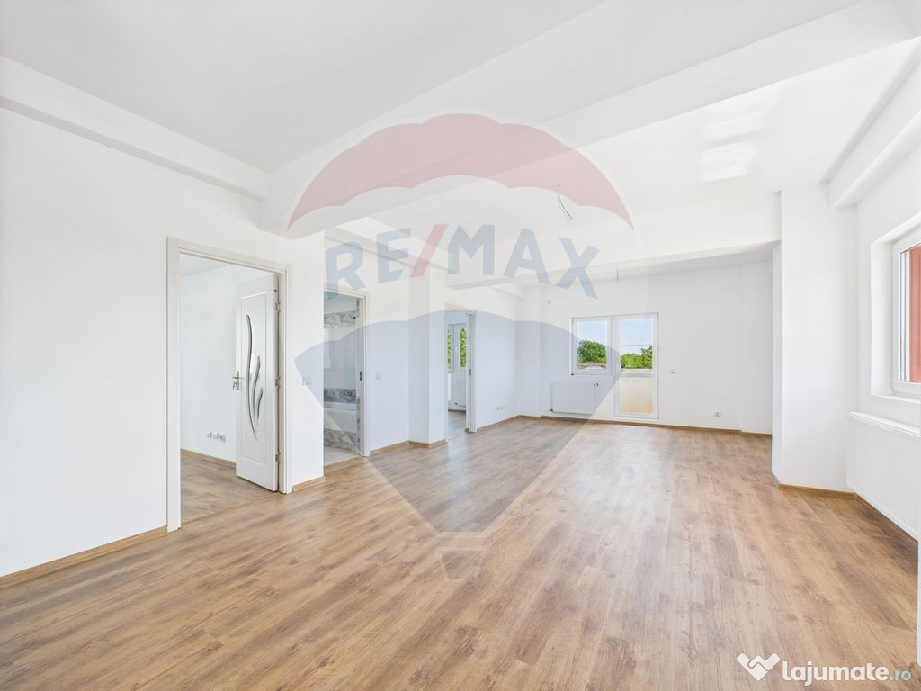 Apartament cu 3 camere de vânzare în zona Nord-Vest