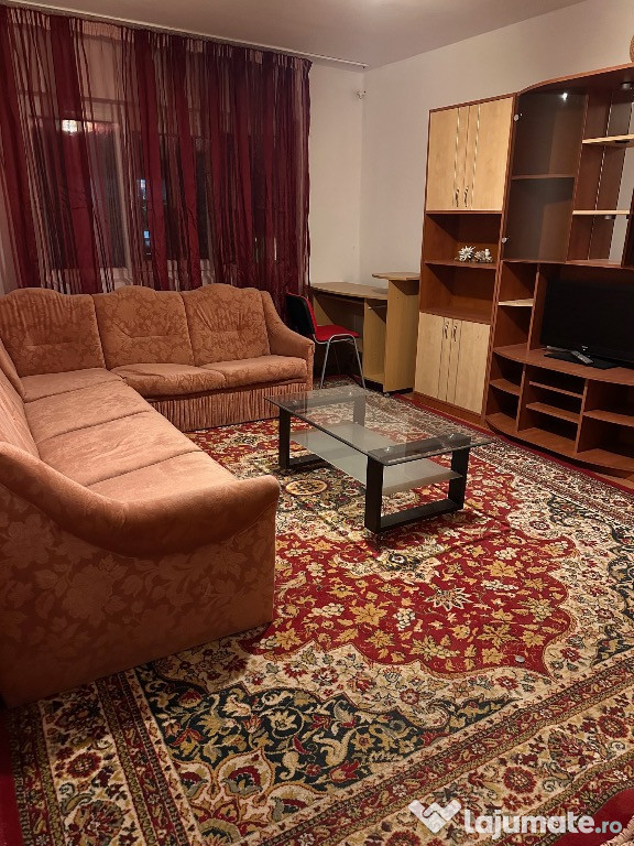 Vând apartament 2 camere, Zona Gării