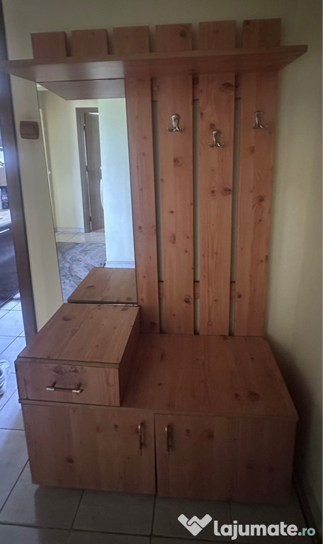 Cuier cu pantofar și oglindă