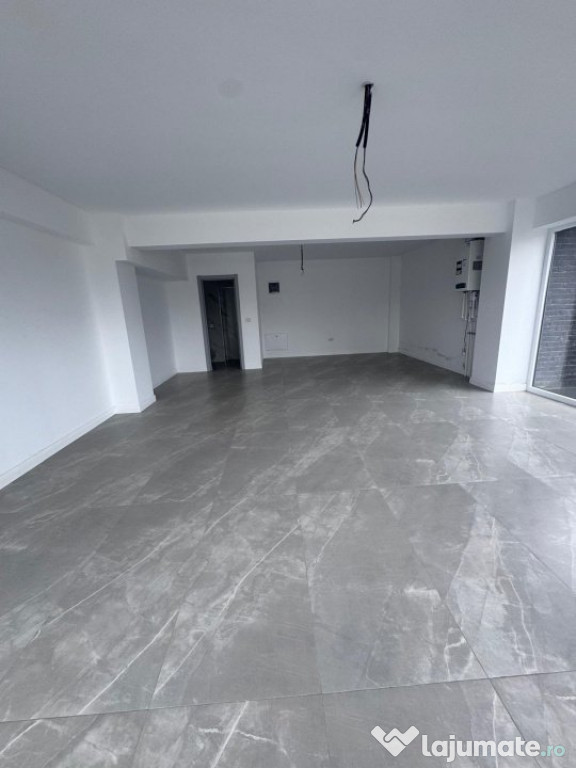 Spatiu comercial, cladire noua , finisat