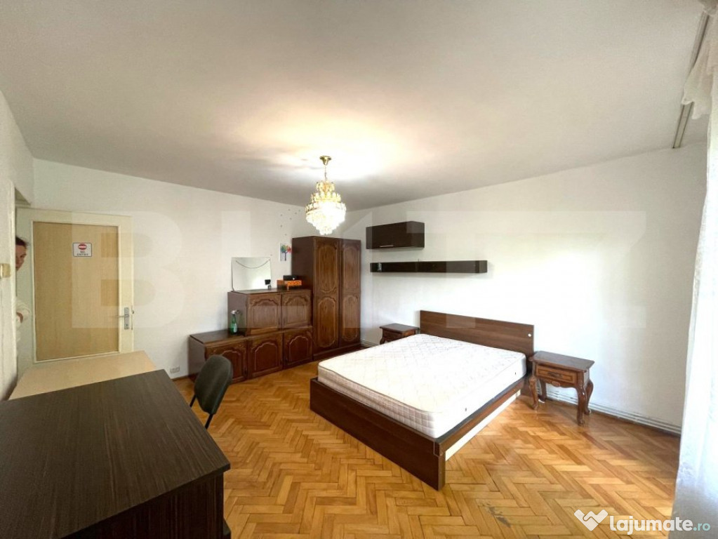 Apartament 3 camere, 70 mp, decomandat, zona strazii Cioplea