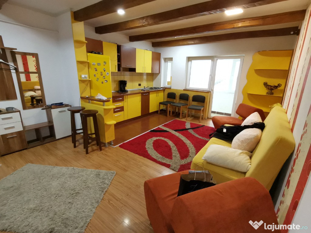 Apartament 4 camere decomandat – mobilat și utilat – Calea Poplăcii