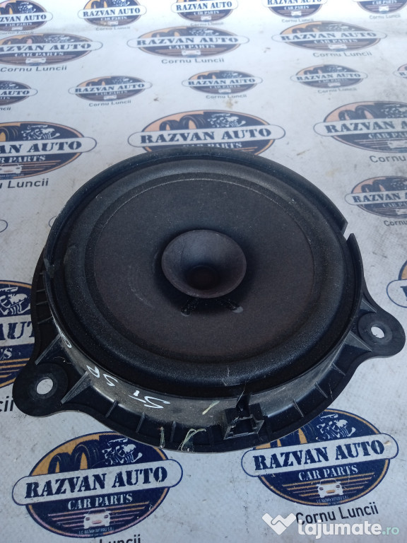 Boxa stanga spate Nissan Qashqai 2010