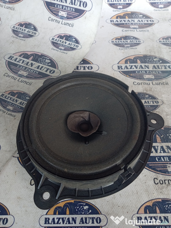 Boxa dreapta spate Nissan Qashqai 2011