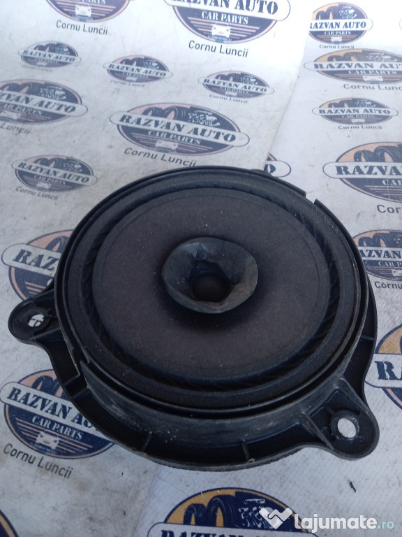 Boxa dreapta spate Nissan Juke 2011