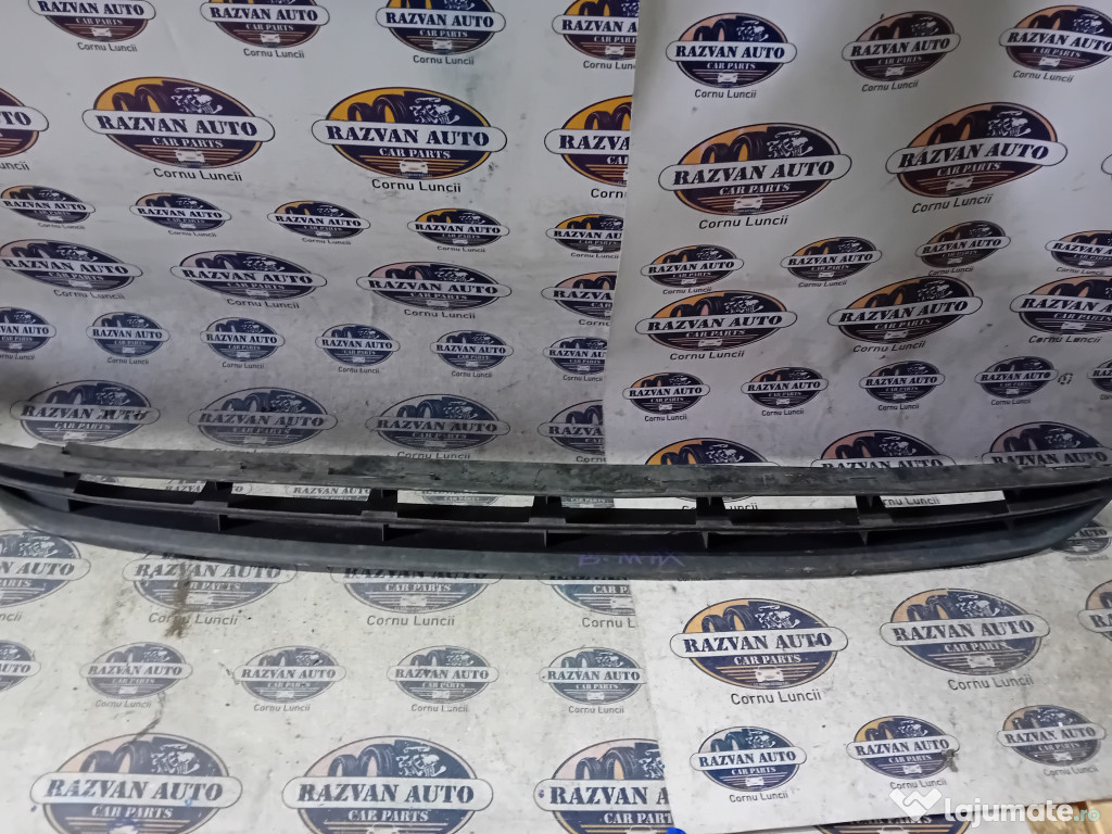 Grila bara fata Ford B-MAX