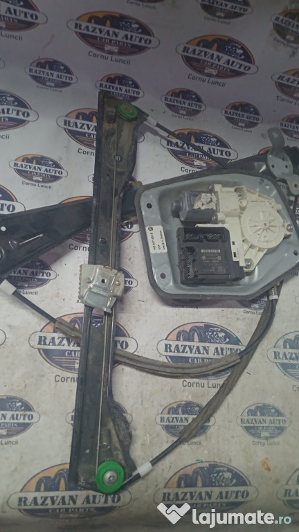 Macara geam dreapta fata Volkswagen Jetta 2011
