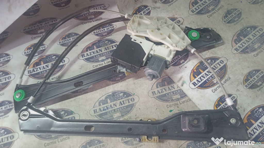 Macara geam dreapta fata Volkswagen Golf 5 Plus 2009
