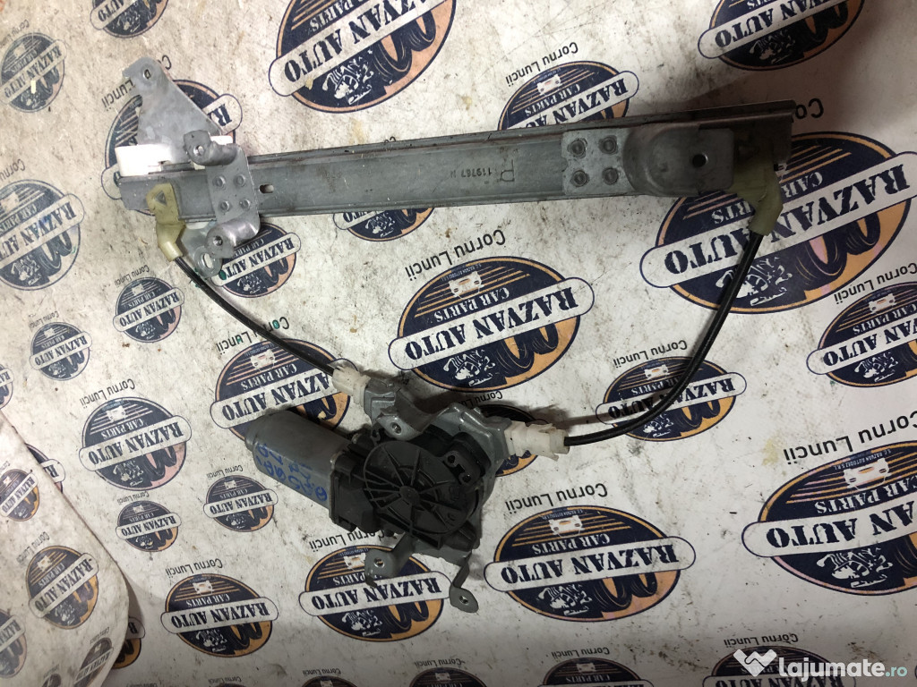 Macara geam dreapta spate Nissan Qashqai 2008