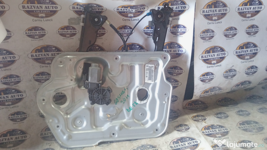 Macara geam dreapta fata Nissan Qashqai 2011