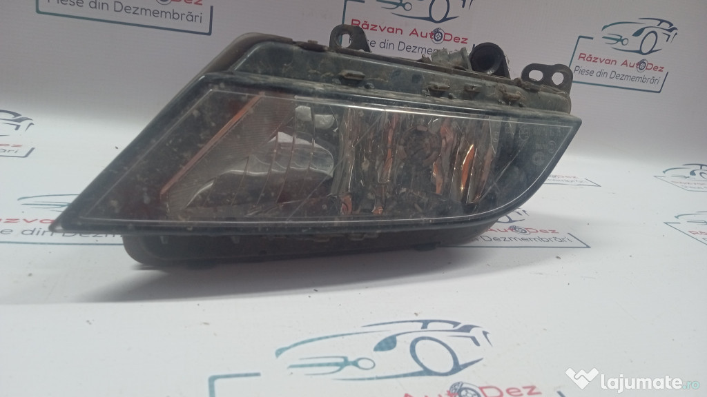Proiector dreapta Seat Leon 2015