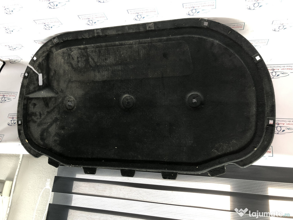 Pâsla capotă Volkswagen Passat B8 2016