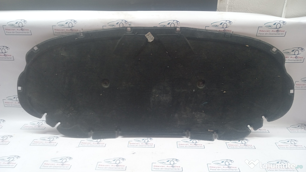Pâsla capotă Skoda Fabia 3