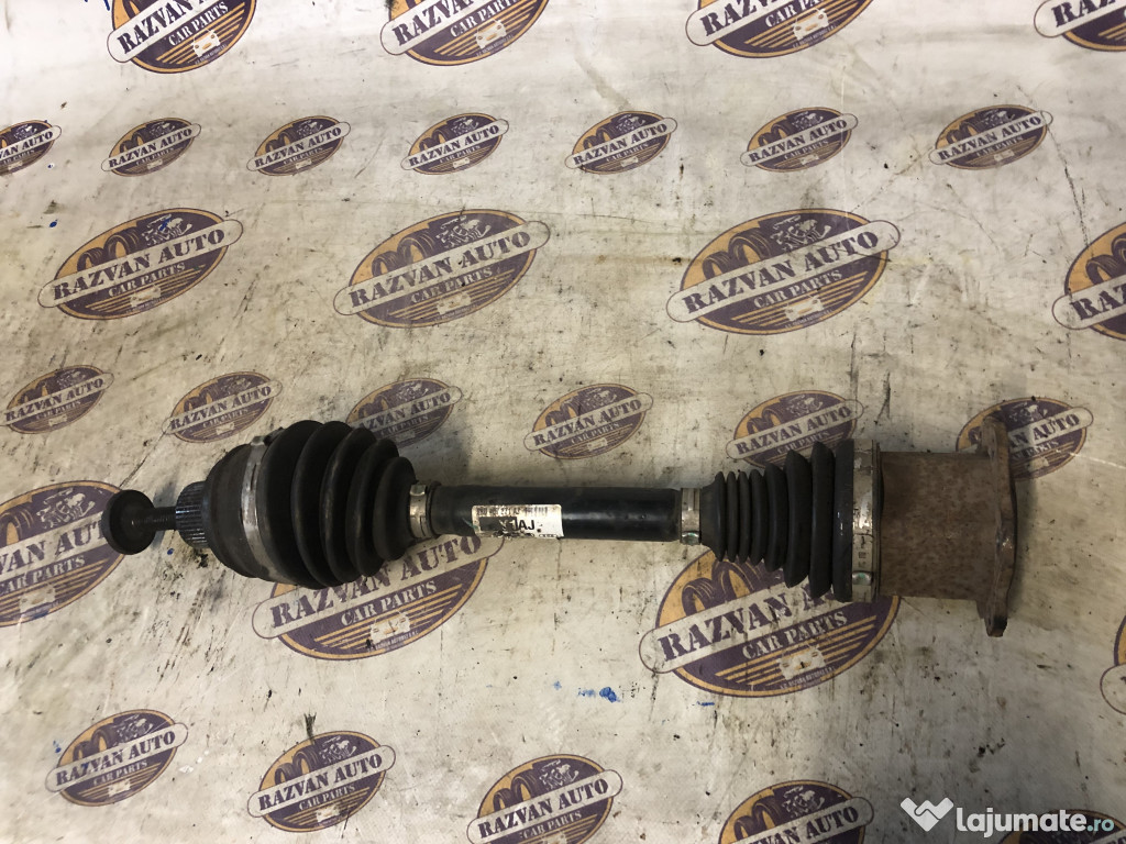 Planetara stanga fata Audi A4 B8 2.0 2010