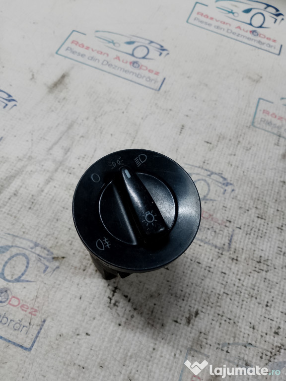 Bloc lumini Volkswagen Golf 4 2004