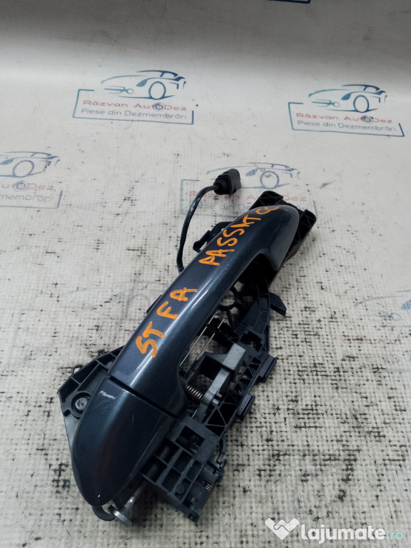 Maner exterior stanga fata Volkswagen Passat CC 2011