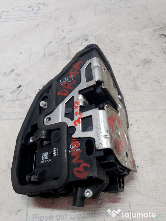 Broasca dreapta fata BMW 320 2006