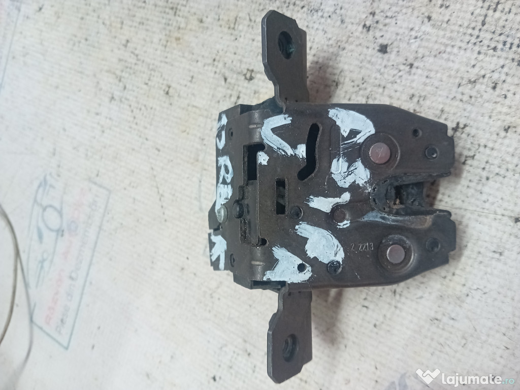 Broasca hayon Opel Astra J 2010