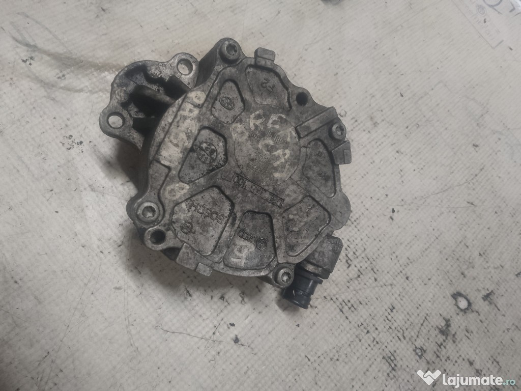 Pompa vacuum Volkswagen Passat B7 2011