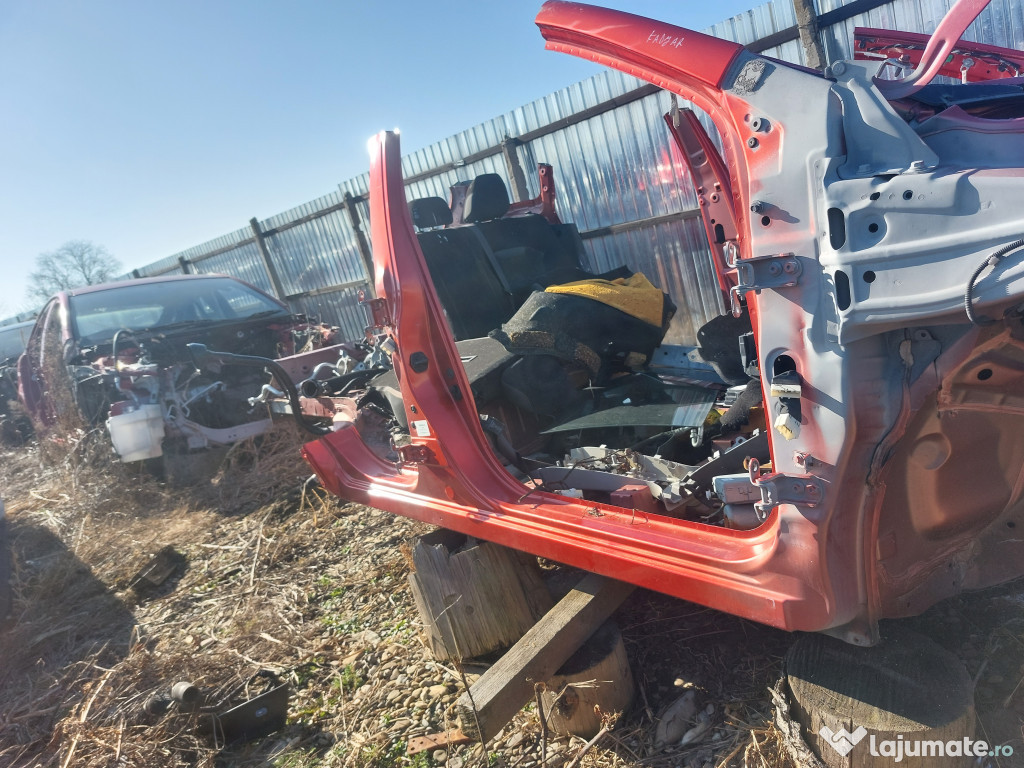 Prag dreapta tabla Renault Kadjar 2016