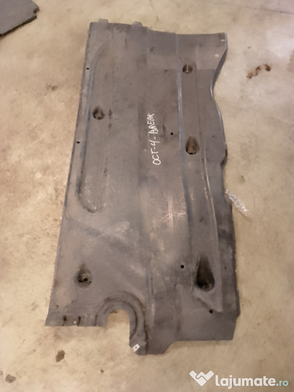 Scut lateral stanga Skoda Octavia 4 1.4 Hybrid 2020