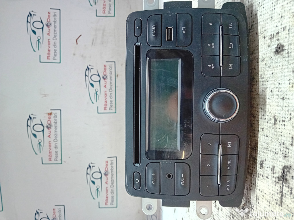 CD Player Dacia Duster 2013
