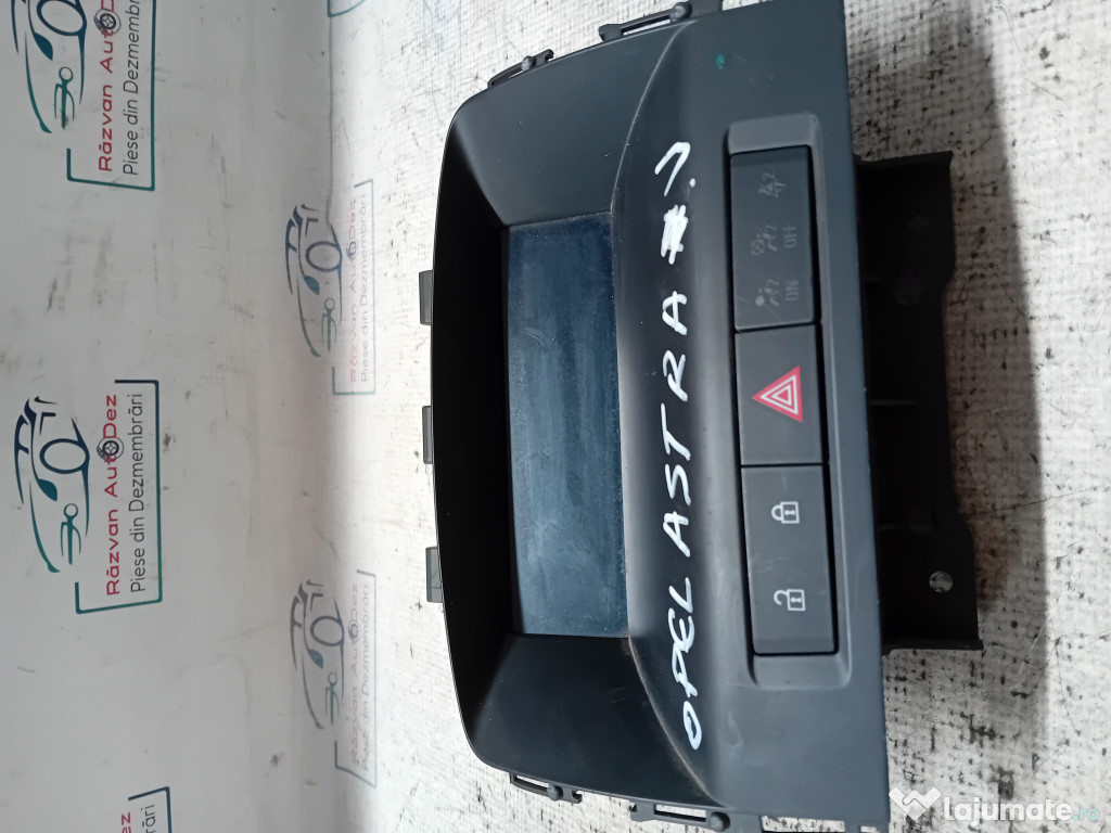 Display Opel Astra J 2011