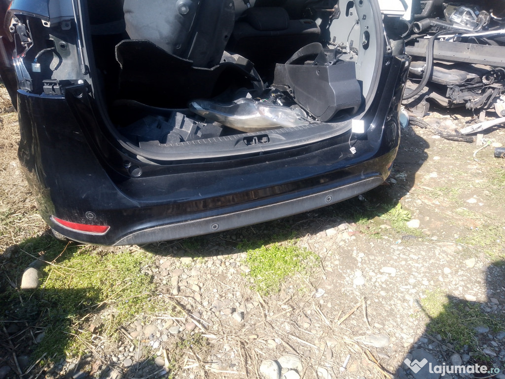 Bara spate Ford B-MAX 2014