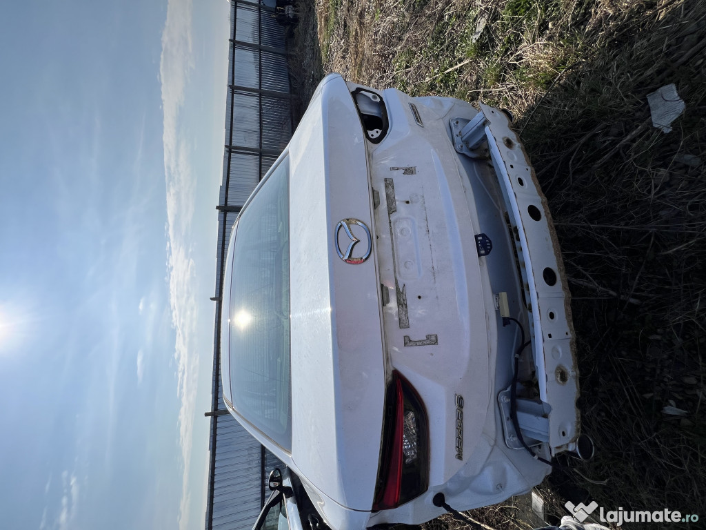 Hayon Mazda 6 Berlina 2014