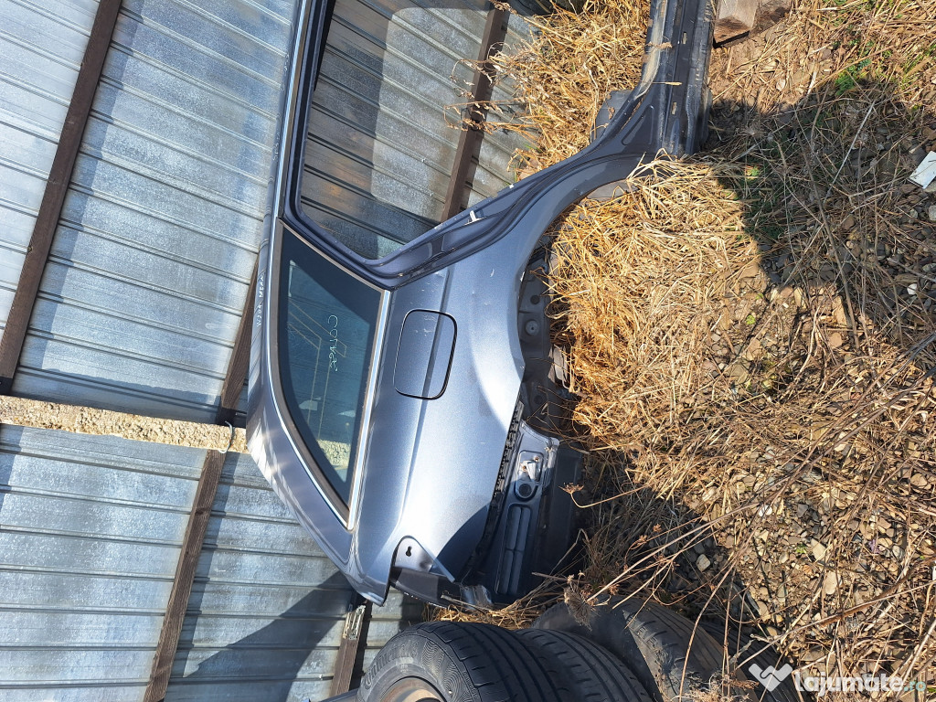 Aripa Dreapta Spate Mercedes C-Class W204 2012